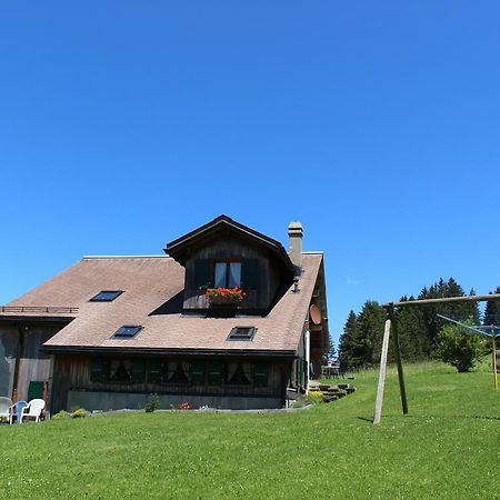 Ferienwohnung Les Mourriaux Chateau-d'Oex Exterior foto