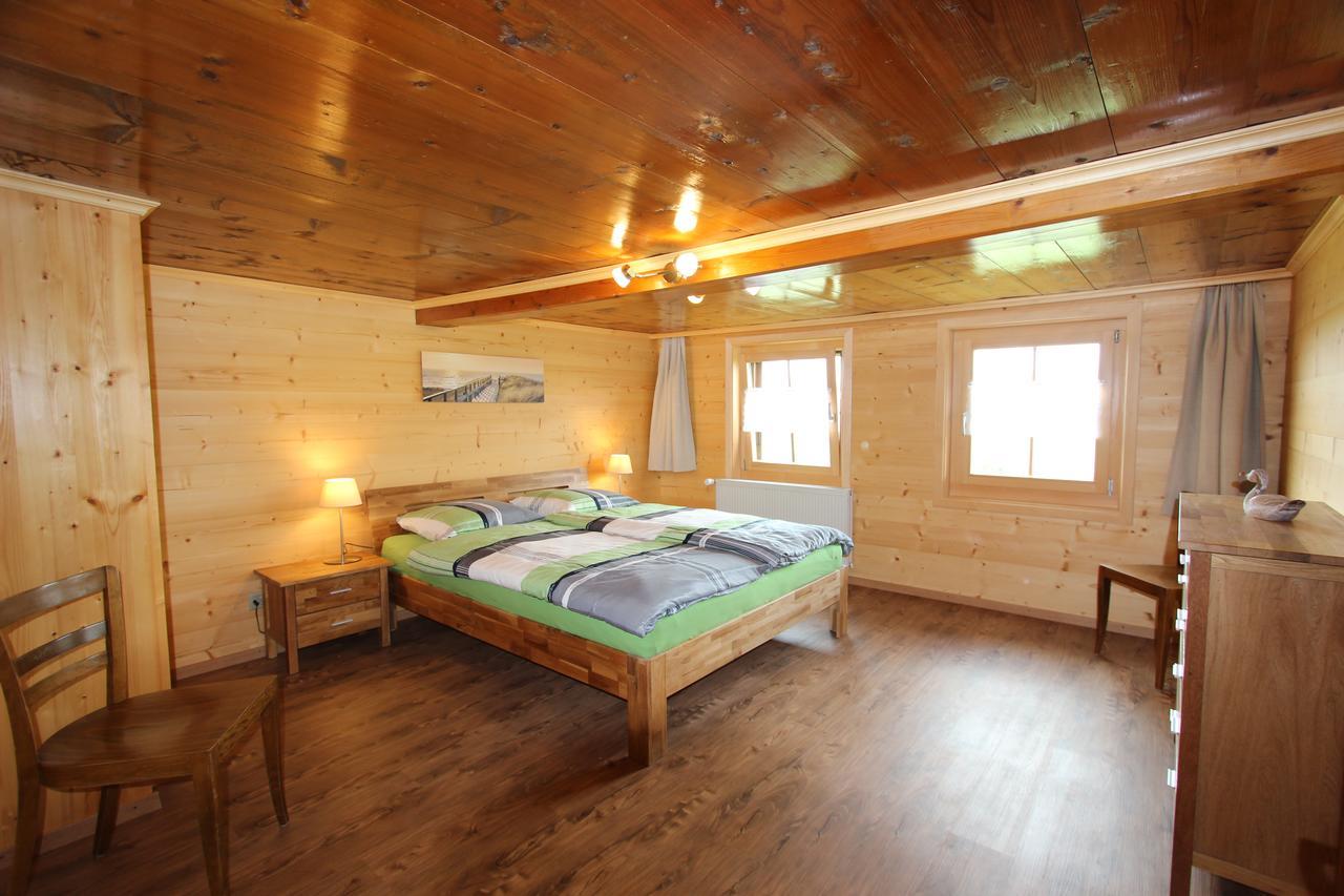 Ferienwohnung Les Mourriaux Chateau-d'Oex Exterior foto